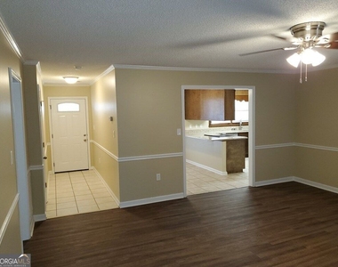 104 Mockingbird Drive - Photo Thumbnail 1