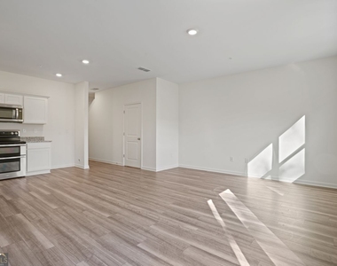 541 Magnolia Circle - Photo Thumbnail 10