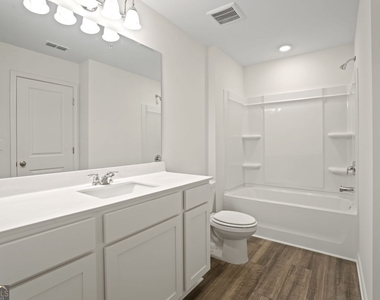 541 Magnolia Circle - Photo Thumbnail 18