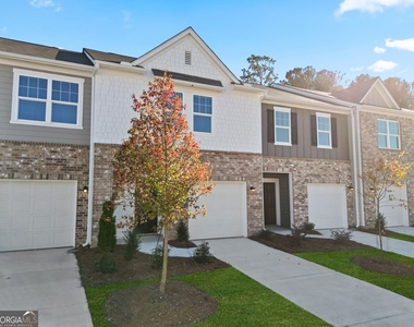541 Magnolia Circle - Photo Thumbnail 1