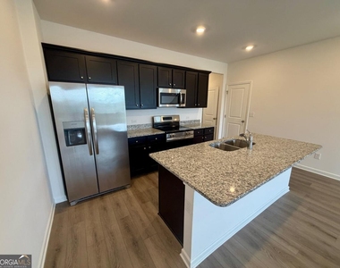257 Kenoot Drive - Photo Thumbnail 6