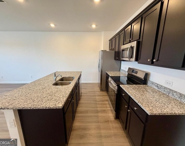 257 Kenoot Drive - Photo Thumbnail 7