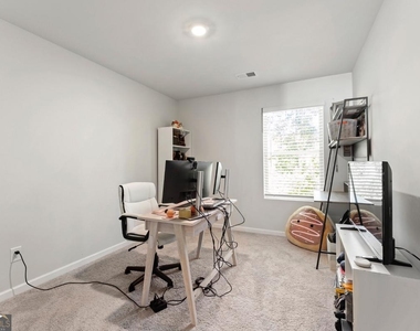 1840 Fabian Way Sw - Photo Thumbnail 15