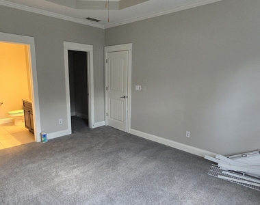 5715 Southcrest Lane - Photo Thumbnail 16
