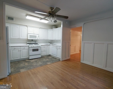 76 Laurel Forest Circle Ne - Photo Thumbnail 7