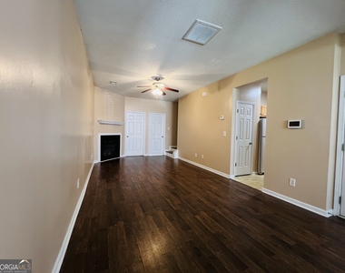 340 Dressage Court - Photo Thumbnail 4
