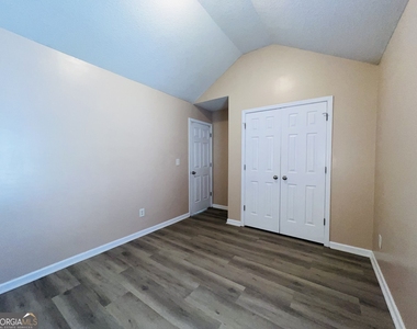 340 Dressage Court - Photo Thumbnail 22