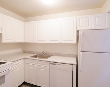 225 East 85th Street - Photo Thumbnail 7