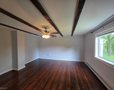 693 Townsbury Rd - Photo Thumbnail 4