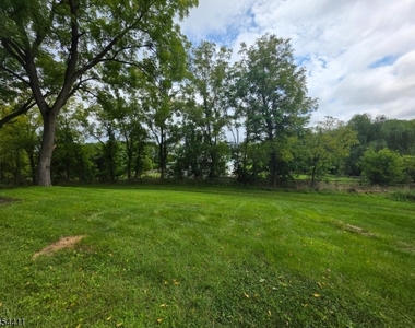 693 Townsbury Rd - Photo Thumbnail 19