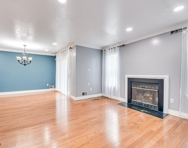 131 Bonney Ct - Photo Thumbnail 17