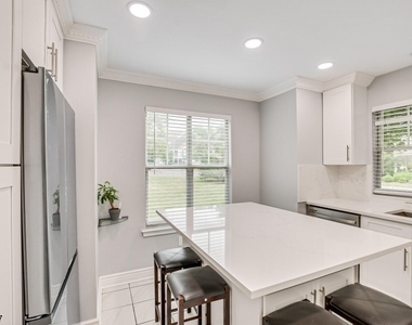 131 Bonney Ct - Photo Thumbnail 7