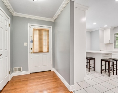 131 Bonney Ct - Photo Thumbnail 5