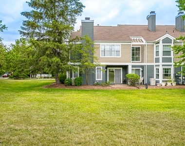 131 Bonney Ct - Photo Thumbnail 2