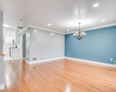 131 Bonney Ct - Photo Thumbnail 12