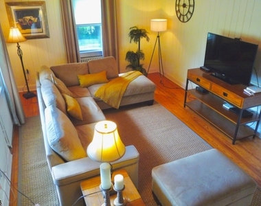 46 Oak Rd - Photo Thumbnail 10
