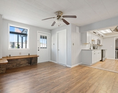 241 E Central Ave - Photo Thumbnail 3