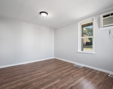241 E Central Ave - Photo Thumbnail 6