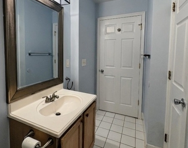 202 Rip Van Dam Ct - Photo Thumbnail 29