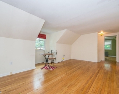 329 Morris Ave - Photo Thumbnail 13