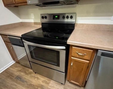 42 Burlington Ct - Photo Thumbnail 13