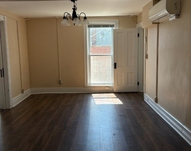 124 Spring St - Photo Thumbnail 15