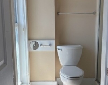 124 Spring St - Photo Thumbnail 17