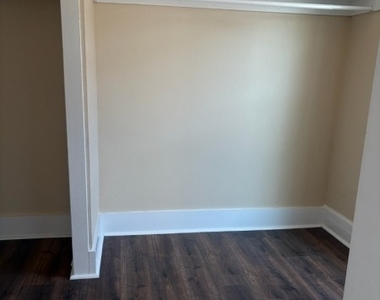 124 Spring St - Photo Thumbnail 22