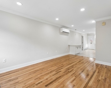 57 Greenwood Ave Unit 2 - Photo Thumbnail 3