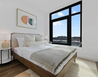 Beautiful huge apartment east harlem  - Photo Thumbnail 3