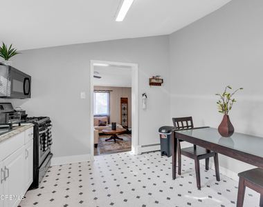 282 Van Pelt Place - Photo Thumbnail 4