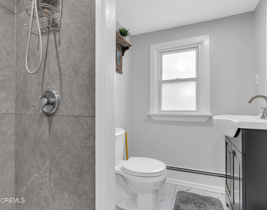 282 Van Pelt Place - Photo Thumbnail 7