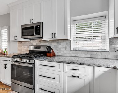 315 Newark Avenue - Photo Thumbnail 2