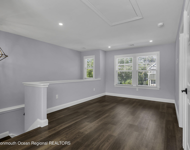 419 10th Avenue - Photo Thumbnail 8