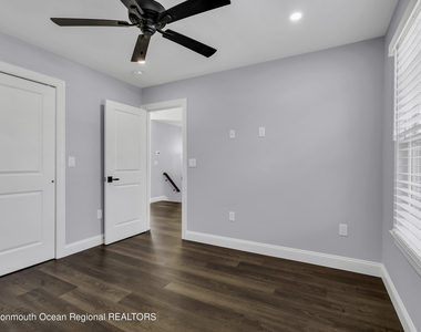 419 10th Avenue - Photo Thumbnail 17