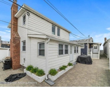 171 Beachfront - Photo Thumbnail 18