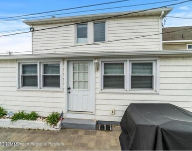 171 Beachfront - Photo Thumbnail 6