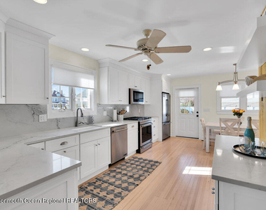 303 B Street - Photo Thumbnail 2