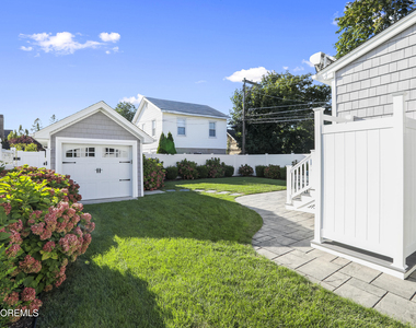 303 B Street - Photo Thumbnail 4