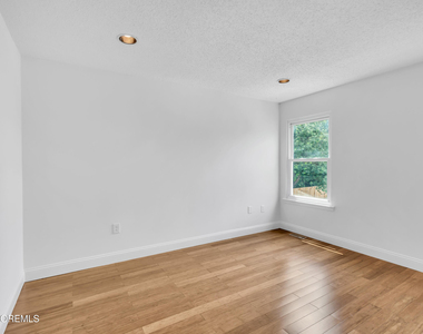 19 Longbrook Lane - Photo Thumbnail 33