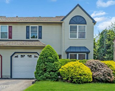 19 Longbrook Lane - Photo Thumbnail 1