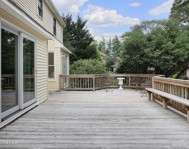 18 Seven Oaks Drive - Photo Thumbnail 15