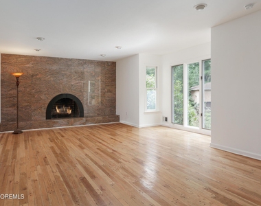 18 Seven Oaks Drive - Photo Thumbnail 9