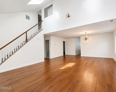 10 Madison Court - Photo Thumbnail 5