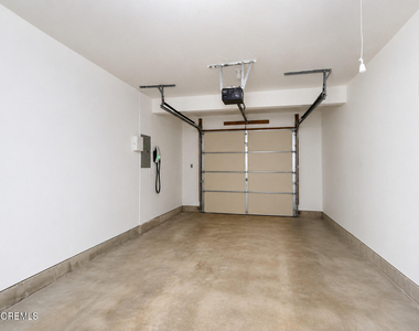 10 Madison Court - Photo Thumbnail 25