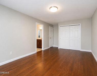 10 Madison Court - Photo Thumbnail 19