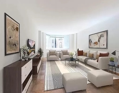 East 71st Street - Photo Thumbnail 2