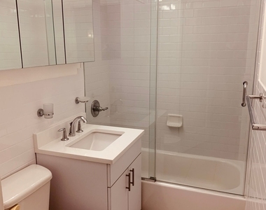 West 22 Street - Photo Thumbnail 2
