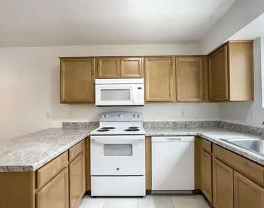1735 W Cortez -- - Photo Thumbnail 6