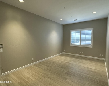 17388 N 101st Way - Photo Thumbnail 13